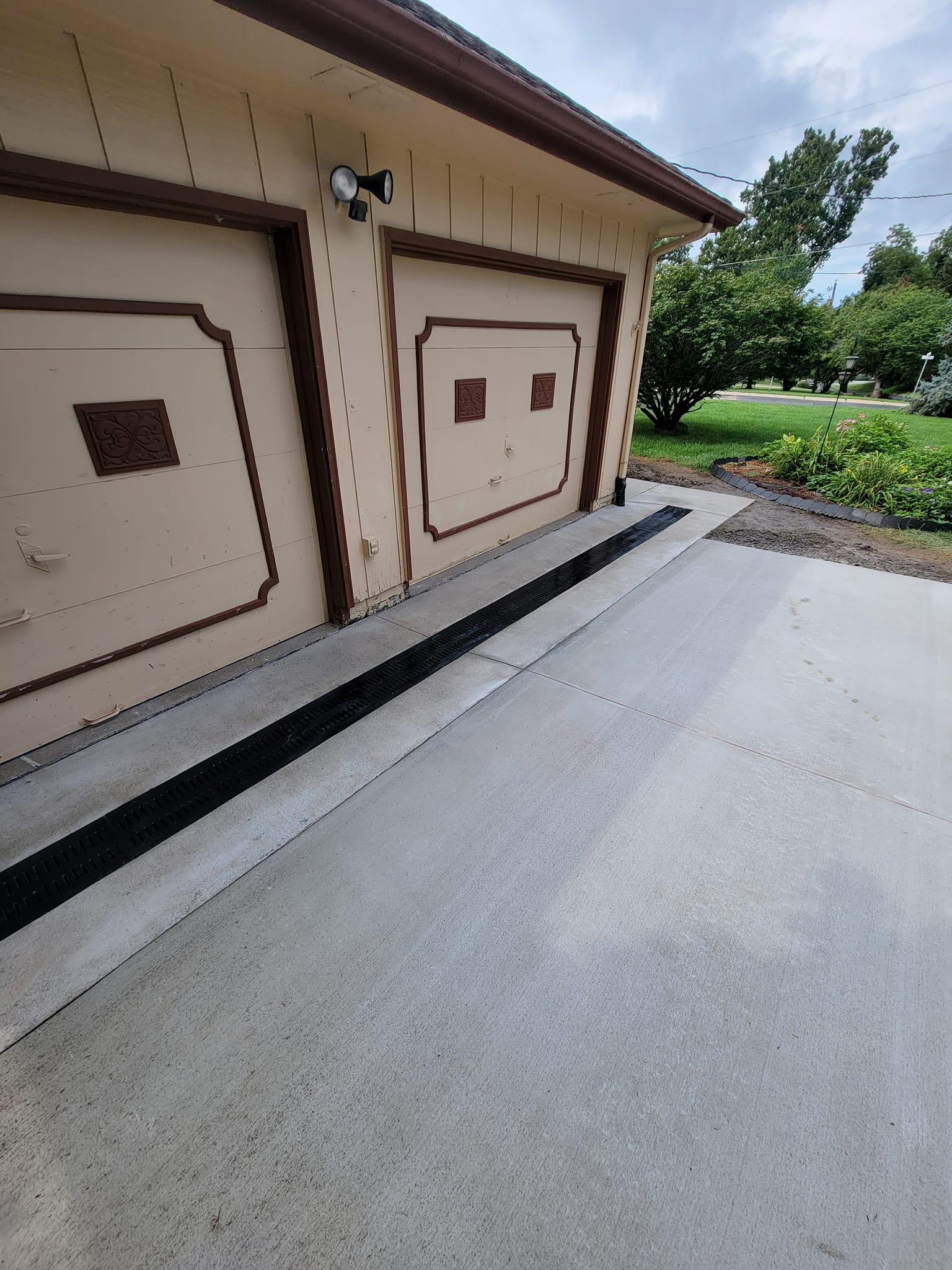 concrete driveways